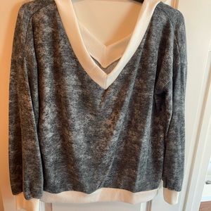 White birch light weight sweater